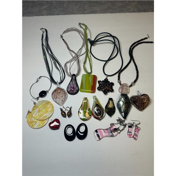 Glass Lot.  Really nice lot of glass jewellery! See description and photos