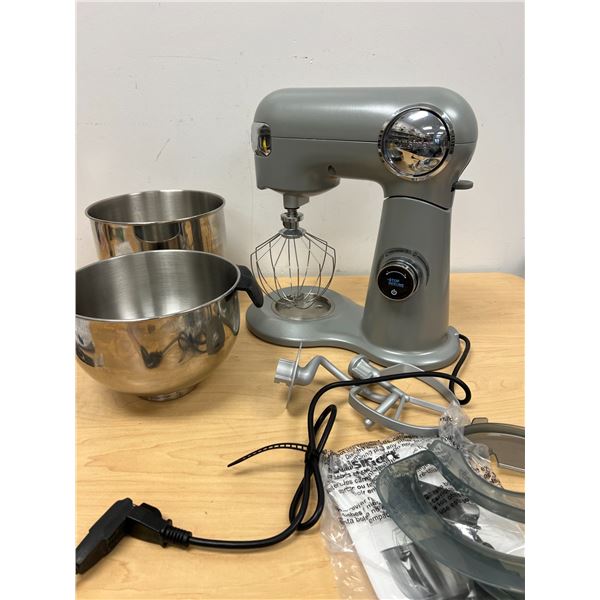 Cuisinart Precision Master Elite Digital Stand Mixer & Accessories - tested quickly, worked well