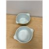 Image 4 : 2 Pyrex Homestead Round Casseroles with Lids 1.5 Pt & 1 Qt - nice overall