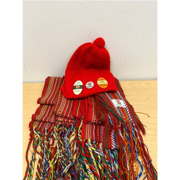 Le Festival Du Voyageur Sashes / Toque / Pins as pictured