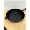 Image 3 : Large Deep Covered Hotel Cast Iron Skillet Frying Pan - Approx: 11.25"W 3" deep