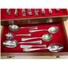 Image 2 : 46 pcs Silverplated Cutlery in Wooden Chest (8 place settings & serving pieces as pictured)