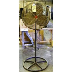 FLOOR FAN