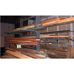 LOT LUMBER PLANKS