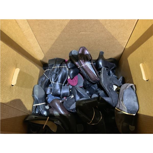 WARDROBE BOX OF ASSORTED SHOES