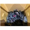 Image 1 : WARDROBE BOX OF ASSORTED SHOES
