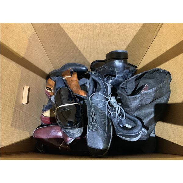 WARDROBE BOX OF ASSORTED SHOES