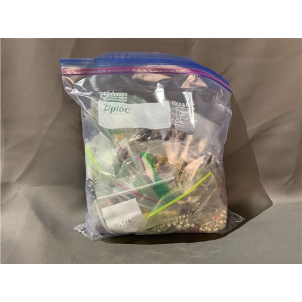 BAG OF ASSORTED JEWELRY