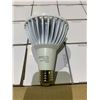Image 2 : BOX OF 12W CR-2700K LIGHT BULBS