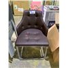 Image 1 : BROWN LEATHER CHAIR
