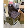 Image 2 : BROWN LEATHER CHAIR