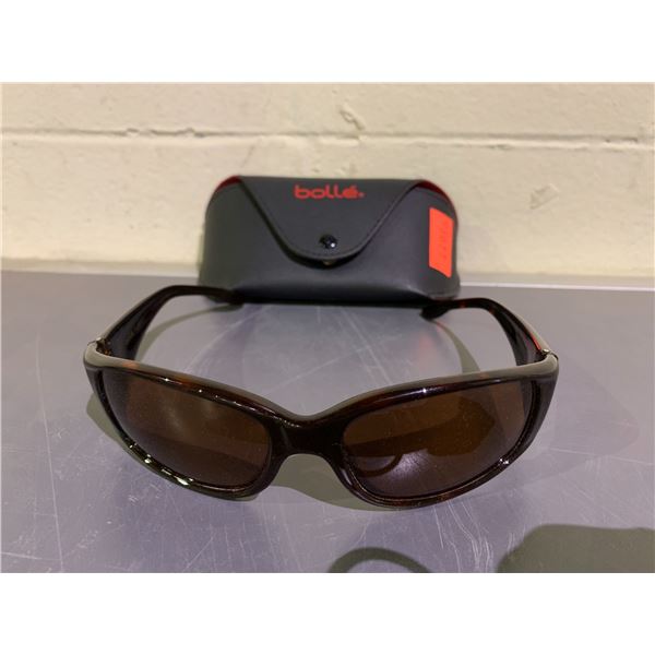 BOLLE SUNGLASSES WITH CASE