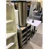 Image 3 : LOT OF 2 WHITE SHELVING UNITS, GARBAGE CAN AND MORE