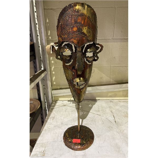 METAL ZULU MASK CANDLE HOLDER 23.5  TALL