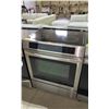 Image 1 : FRIGIDAIRE INDUCTION STOVE WITH CONVECTION OVEN
