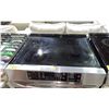 Image 2 : FRIGIDAIRE GALLERY INDUCTION STOVE WITH CONVECTION OVEN