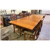 Image 2 : MISSION STYLE DINING ROOM TABLE AND 8 CHAIRS. SOLID OAK CONSTRUCTION.