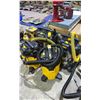 Image 2 : LOT OF 4 DEWALT SHOP VACUUMS *UNKNOWN WORKING CONDITION*