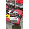 Image 3 : RED SWISS GEAR HARD SHELL SUITCASE