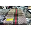 Image 2 : GUCCI SCARF AND LOUIS VUITTON SCARF