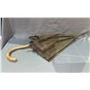 Image 1 : LOUIS VUITTON UMBRELLA