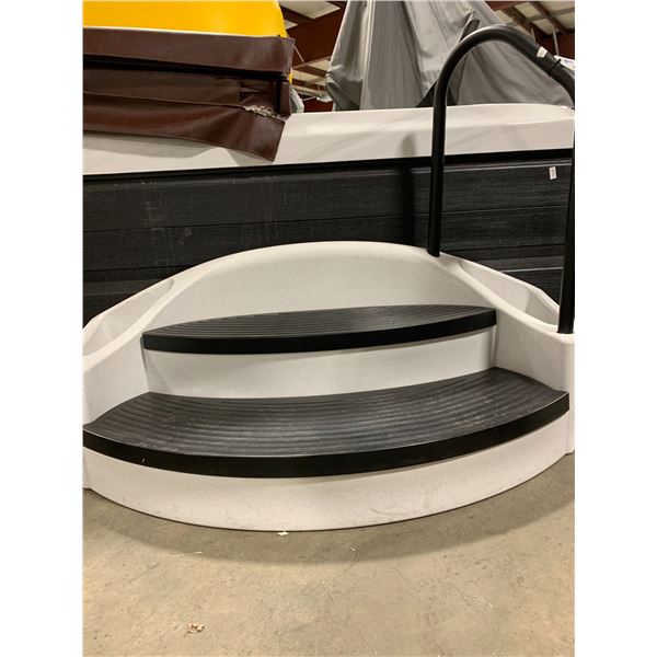 2 TONE BLACK/GREY 5' W PLASTIC JACUZZI STEPS WITH ALUMINUM HANDRAIL SUPPORT