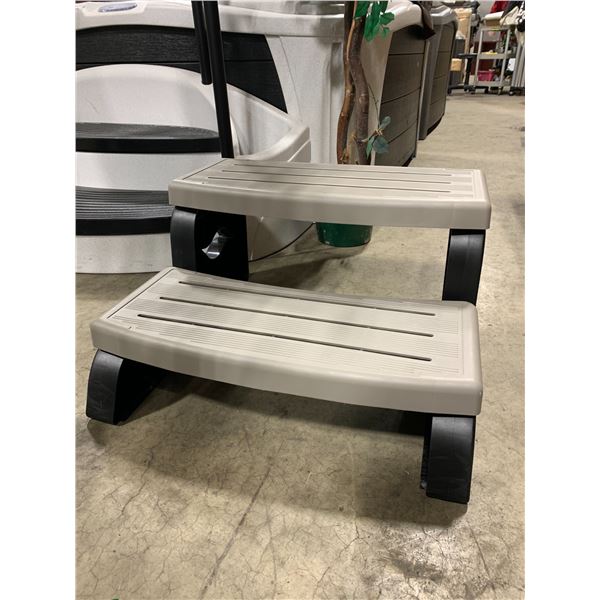 WATERWAY G3 GRAY STEP BLACK RISER 2 STEP PLASTIC OUTDOOR POOL / HOT TUB ...