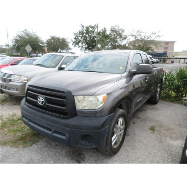 2011 Toyota Tundra Xcab 4-Dr. S/B Pick Up