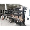 Image 8 : 1999 F350 SD 13' Stake Bed Truck