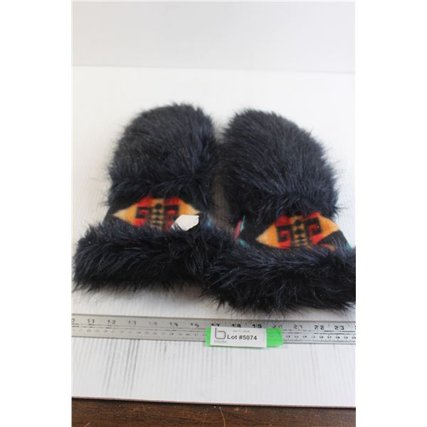 Fur Mitts - Size L