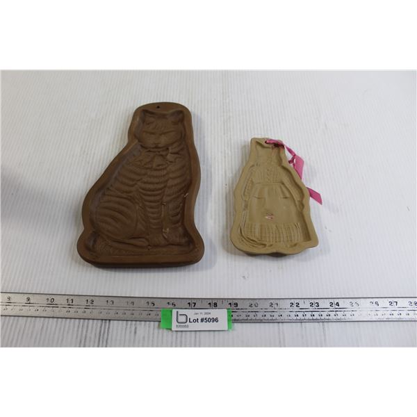 (2) Cat Cookie Molds