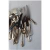 Image 2 : Bag of Roger Bros Reinforced Plate Stainless Cutlery Partial Set