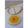 Image 2 : 1.5 Quart Pyrex Sunflower Split Dish w/Glass Lid
