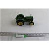 Image 1 : John Deere BR Tractor Die Cast - 1/16