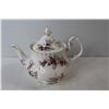 Image 2 : Royal Albert Lavender Rose Pattern Tea Pot