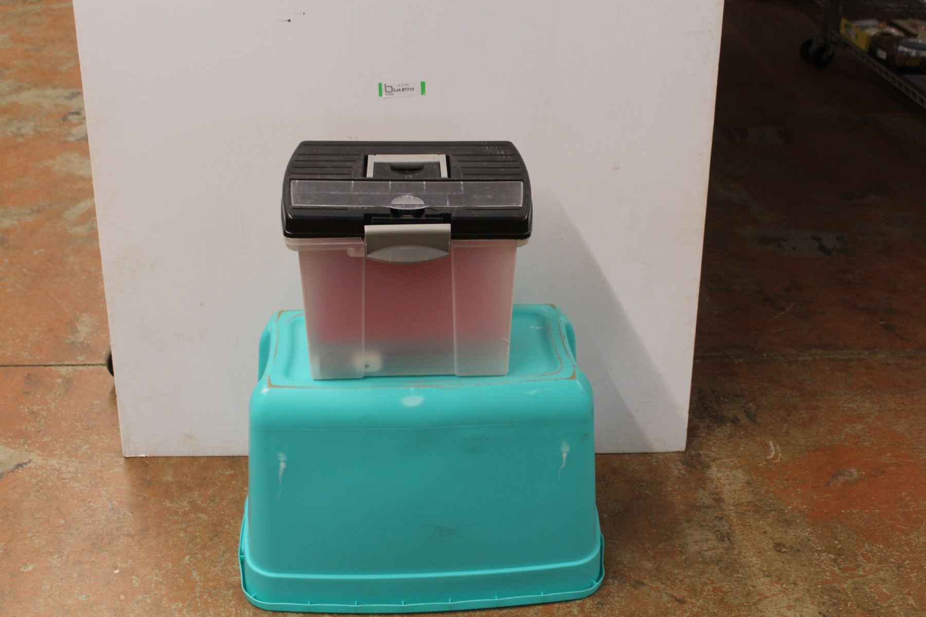 *Tote (missing lid) - Plastic File Holder (hinge is damaged) - Bodnarus ...