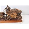Image 5 : Metal Horse & Wagon Lamp/Clock on Wooden Base - Not Working