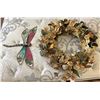 Image 1 : Christmas Wreath and Dragonfly - Decorative Items