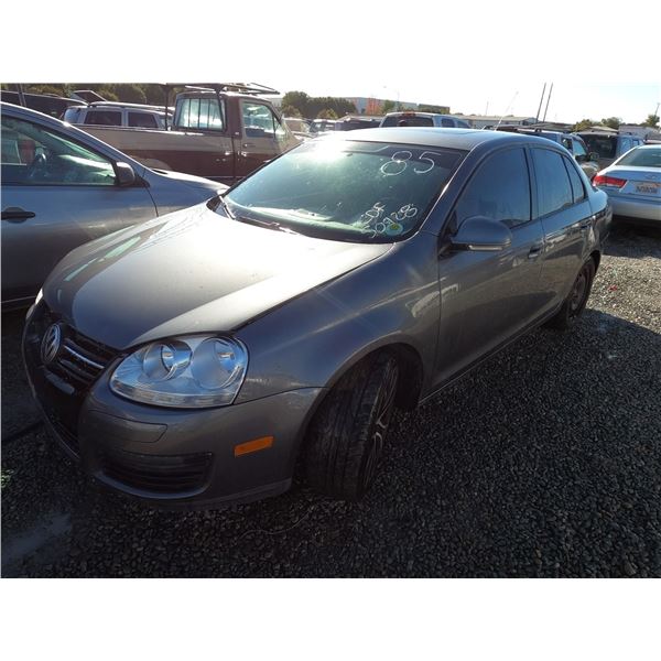 VW JETTA 2010 T-DONATION