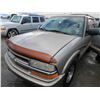 Image 1 : CHEV BLAZER 2004 T-DONATION
