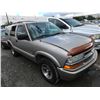 Image 2 : CHEV BLAZER 2004 T-DONATION