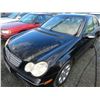 Image 1 : MERCEDES C240 2005 SALV T/DONATION