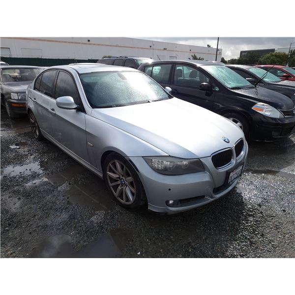 BMW 328I 2009 T