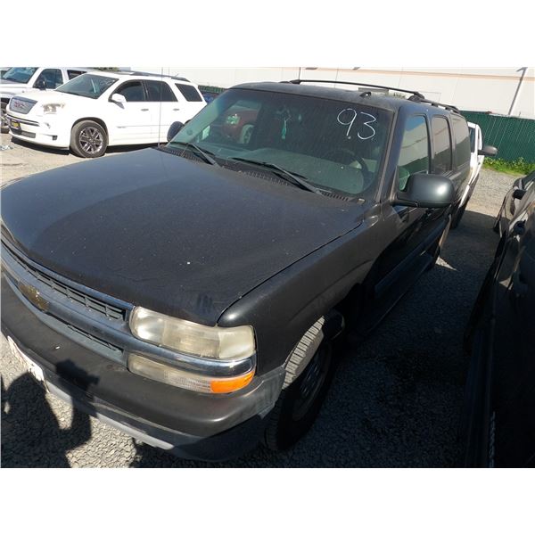 CHEVY SUBURBAN 2003 T