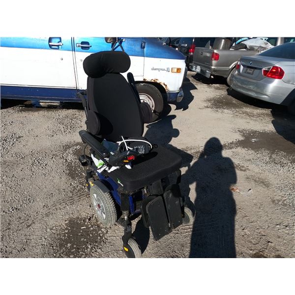 QUANTUM A6 WHEEL CHAIR  0 BOS-DON