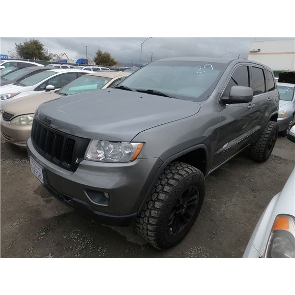 JEEP G CHEROKEE 2012 SALV/T