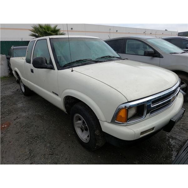 CHEV S10 1995 SALV T/DONATION