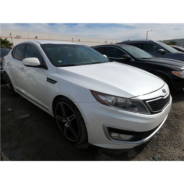 KIA OPTIMA 2012 O/S-TITLE