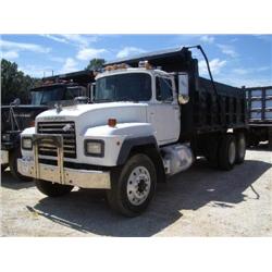 1994 MACK C/622 T/A DUMP