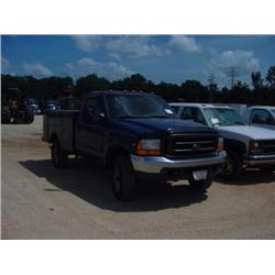 2000 FORD F250XL SUPER DUTY 4X4 SERVICE TRUCK S/N C78742